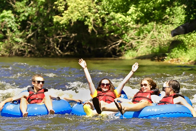 river-tubing-american-river-resort