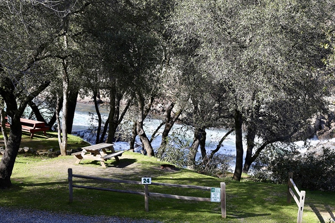 riverview-camping-american-river-resort