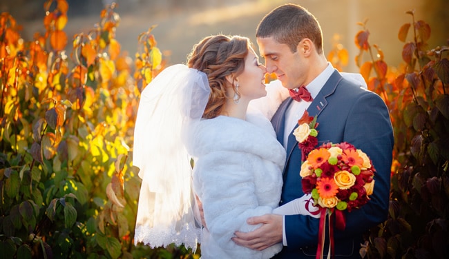 Fall wedding couple